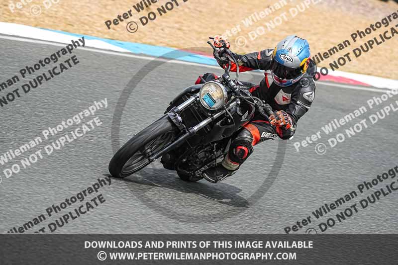 enduro digital images;event digital images;eventdigitalimages;mallory park;mallory park photographs;mallory park trackday;mallory park trackday photographs;no limits trackdays;peter wileman photography;racing digital images;trackday digital images;trackday photos